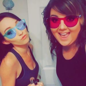 Meet your Posher, Caryn